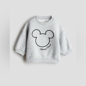 H&M Disney|Baby gender neutral Mickey Mouse Gray oversized Sweatshirt,Soft!•